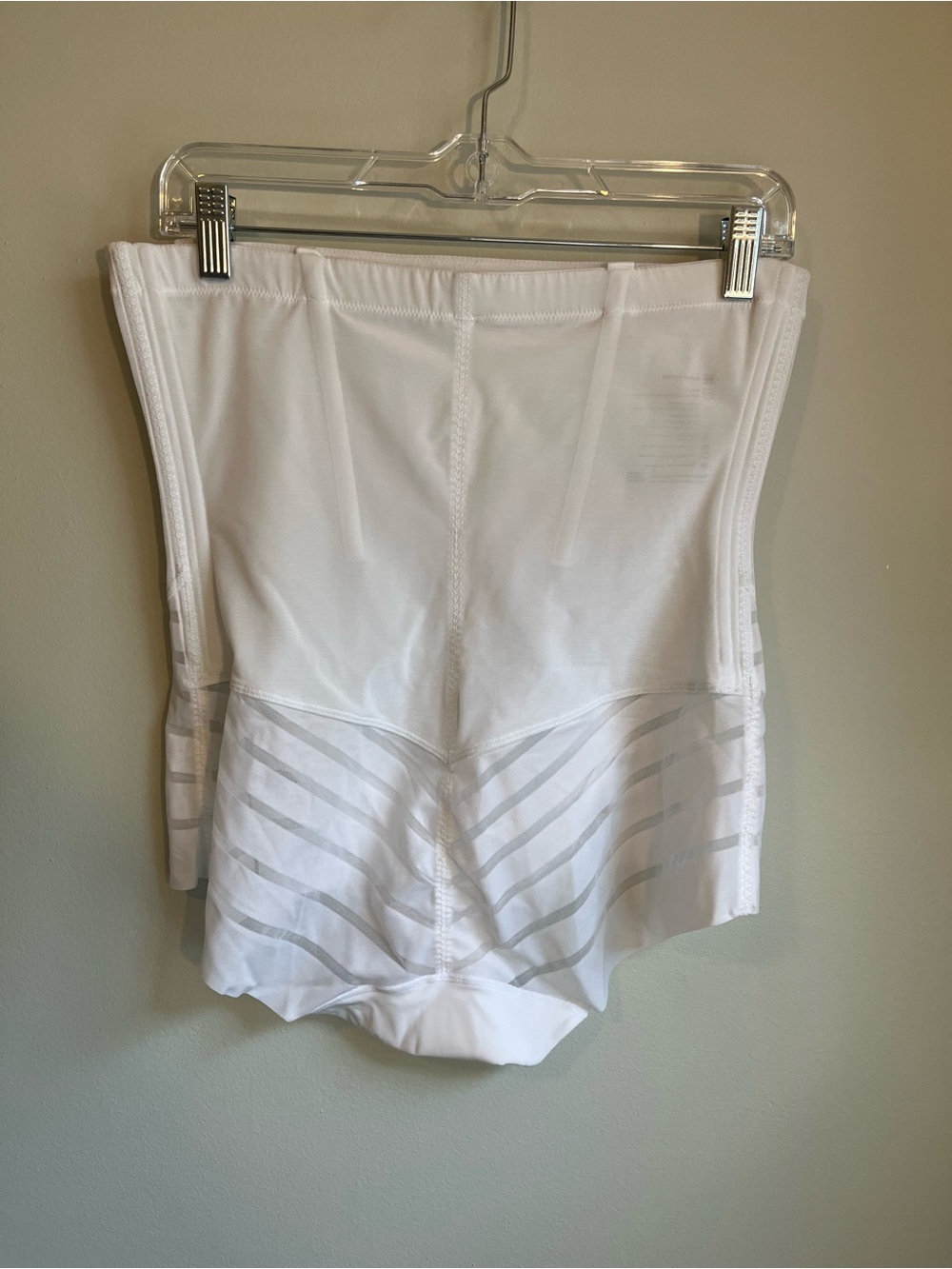 HONEYLOVE Queen Brief Shorts Shapewear in Astral White - Picture 7 of 9
